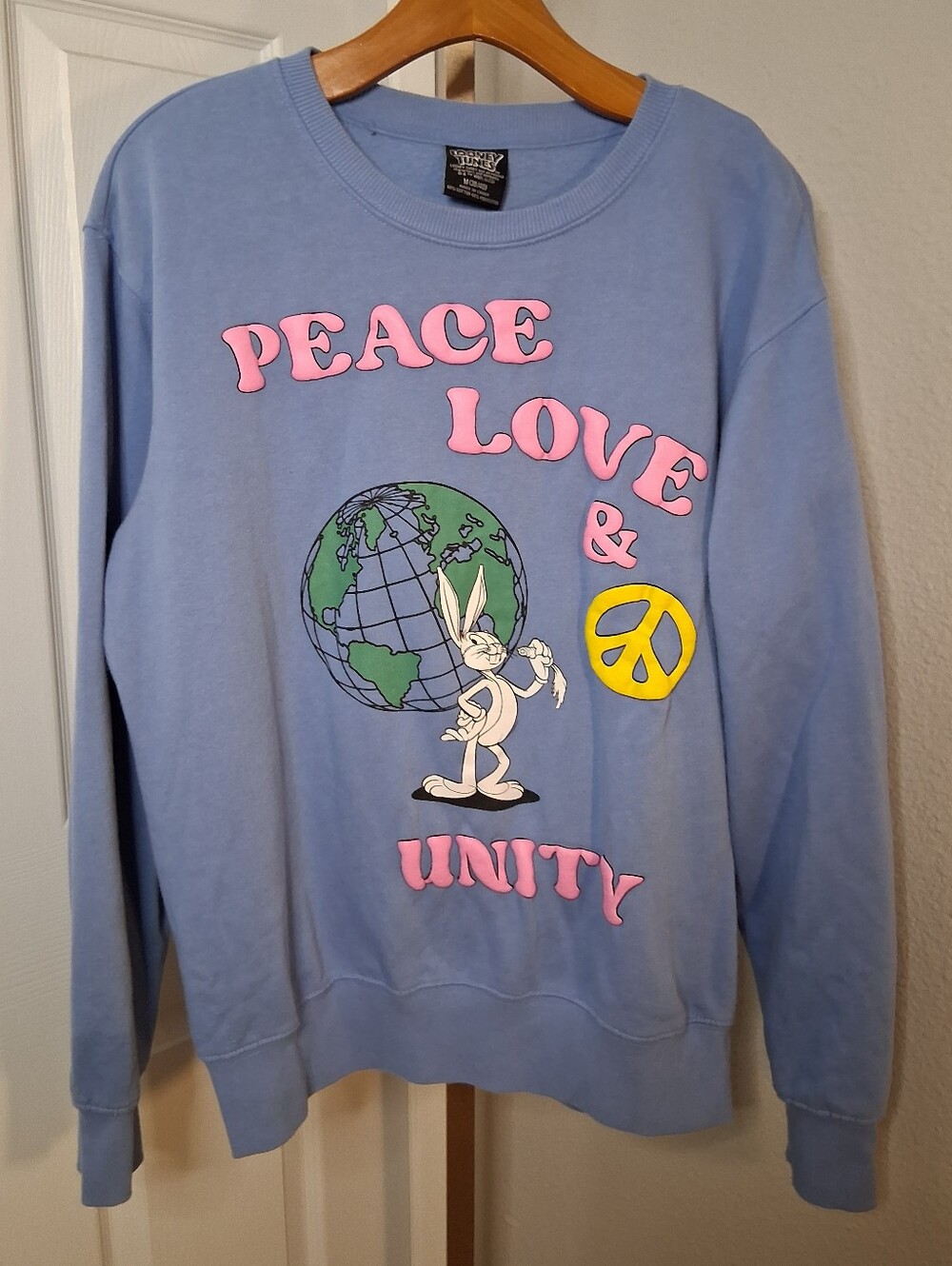 Looney Tunes Bugs Bunny Sweatshirt Medium
